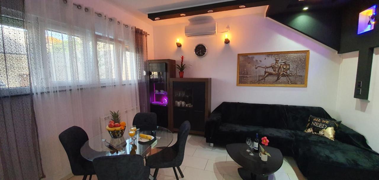 Ferienwohnung Yela Zadar Exterior foto