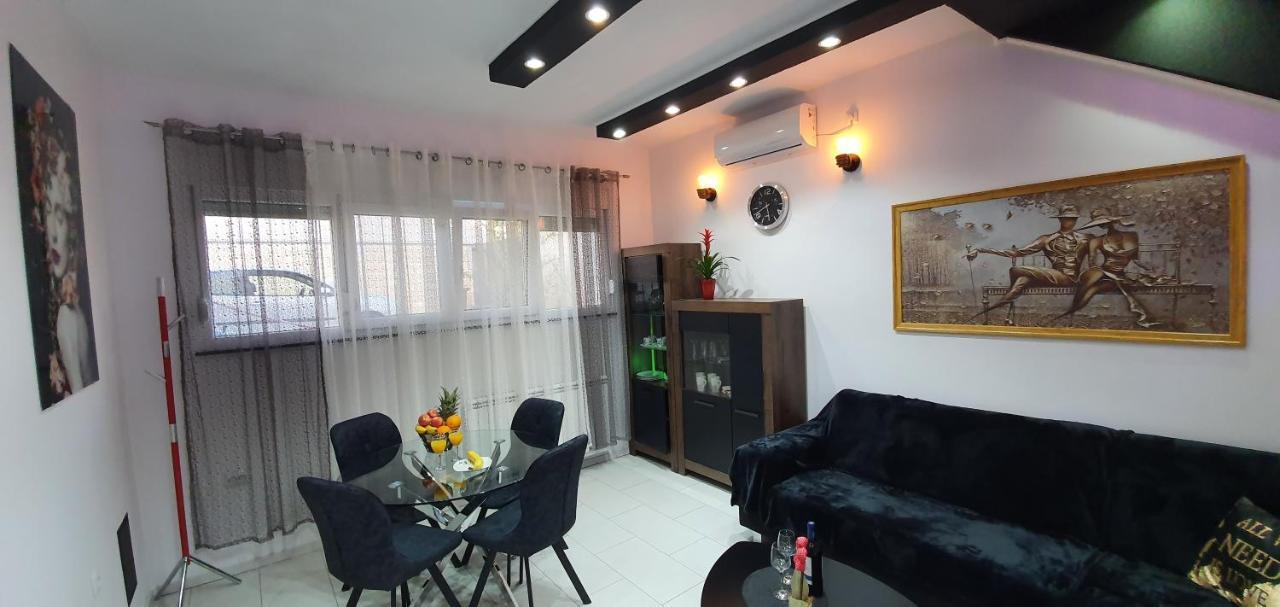 Ferienwohnung Yela Zadar Zimmer foto